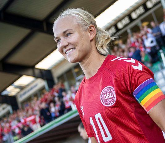 Kun en topklub kan lokke Pernille Harder tilbage til dansk fodbold