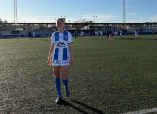 Ugens Udlandsdansker: De flyver til alle udekampe og møder storklubbernes B-hold, Julia Hjørlunde spiller fodbold på Mallorca