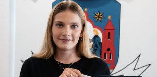 AGF skriver kontrakt med rekordung spiller