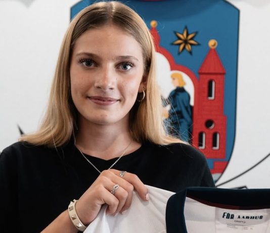 AGF skriver kontrakt med rekordung spiller
