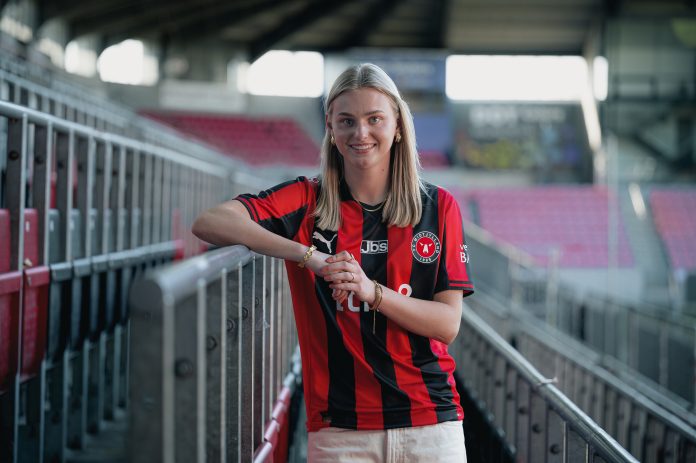 2026-04-29 Josefine Uhd 034